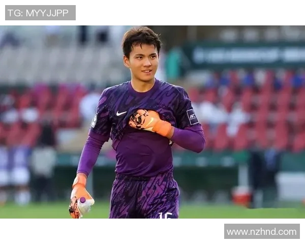 青岛西海岸迎战武汉三镇李昊展现足球魅力与激情对决